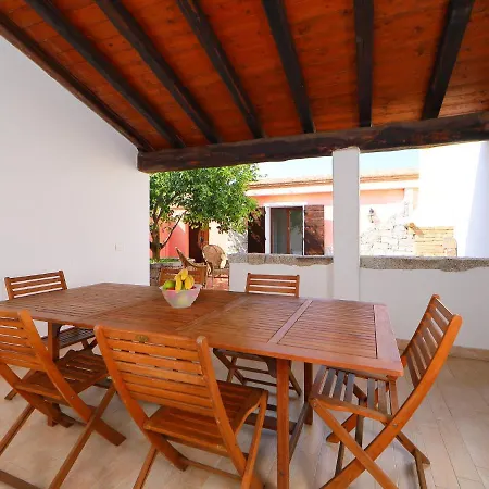 San Pietro - Rei352 By Interhome