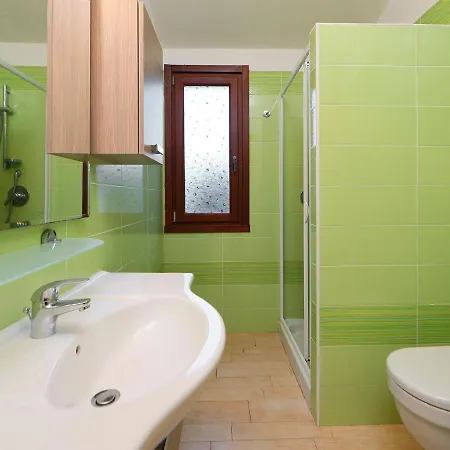San Pietro - Rei352 By Interhome